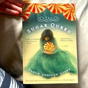 THE SUGAR QUEEN BY SARAH ADDISON ALLEN